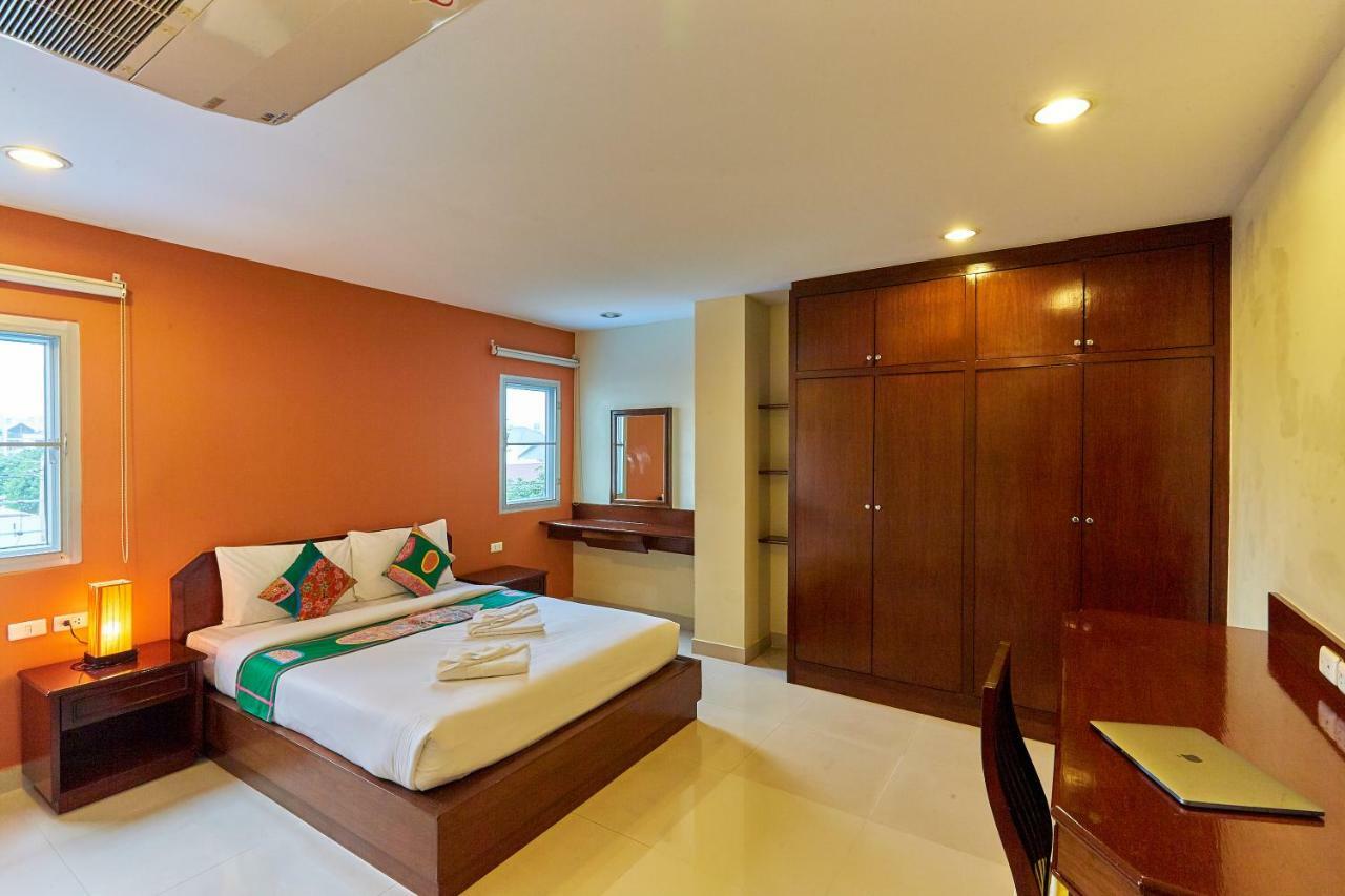 ศิวาลัย เพลส Hotel กรุงเทพมหานคร ภายนอก รูปภาพ