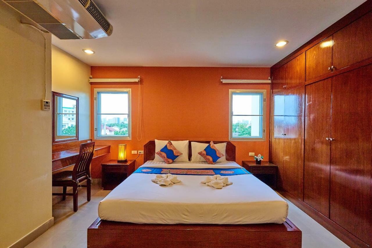 ศิวาลัย เพลส Hotel กรุงเทพมหานคร ภายนอก รูปภาพ