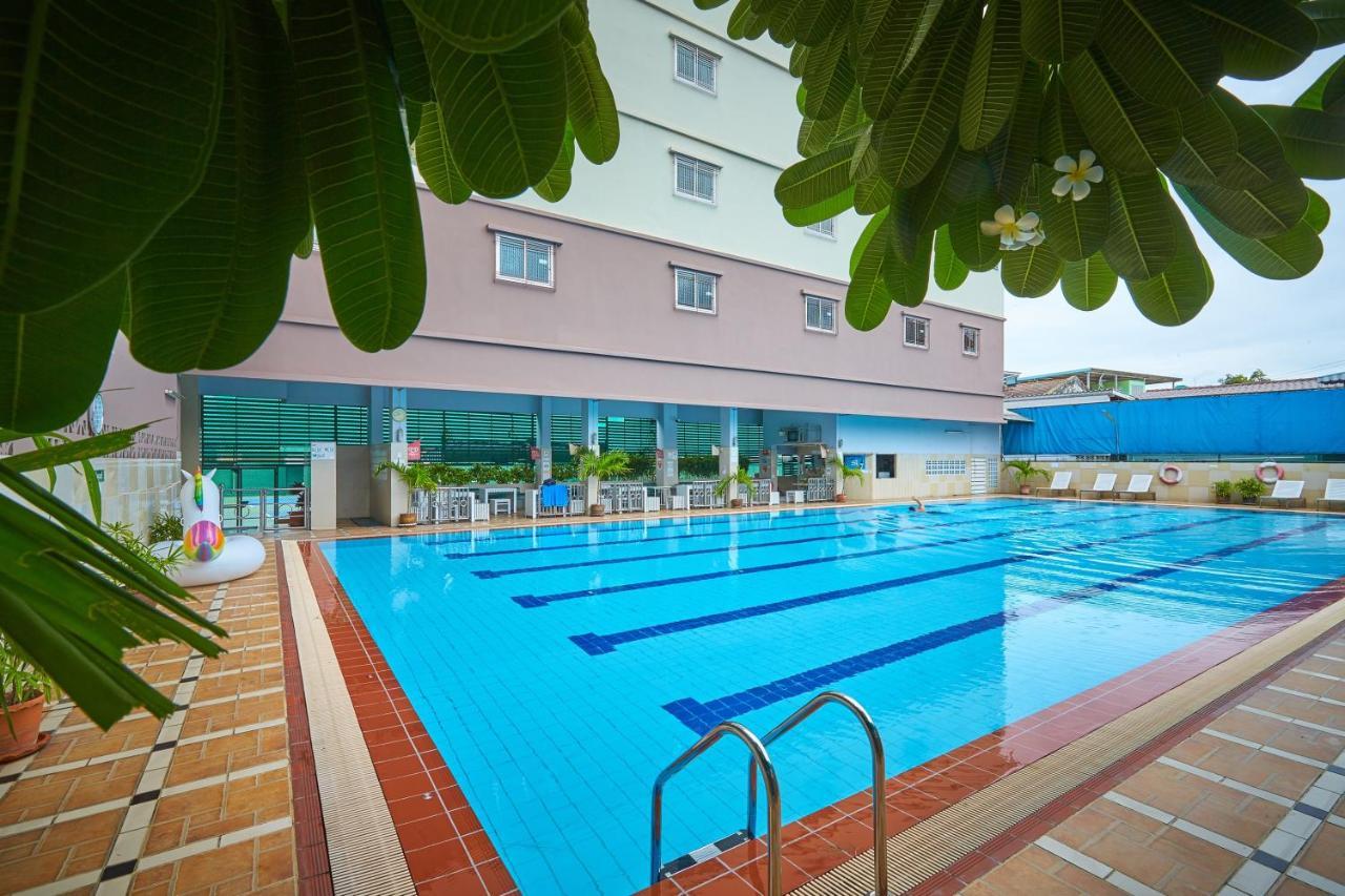 ศิวาลัย เพลส Hotel กรุงเทพมหานคร ภายนอก รูปภาพ